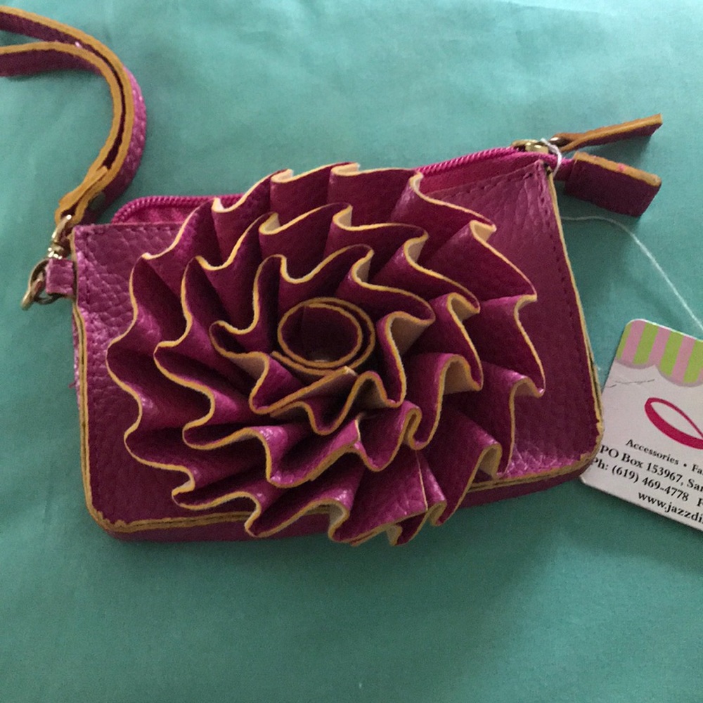 Pink flower wristlet NWT